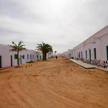 Lightbooking La Graciosa Caleta de Sebo Exterior photo