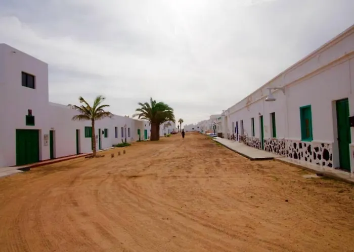 Lightbooking La Graciosa