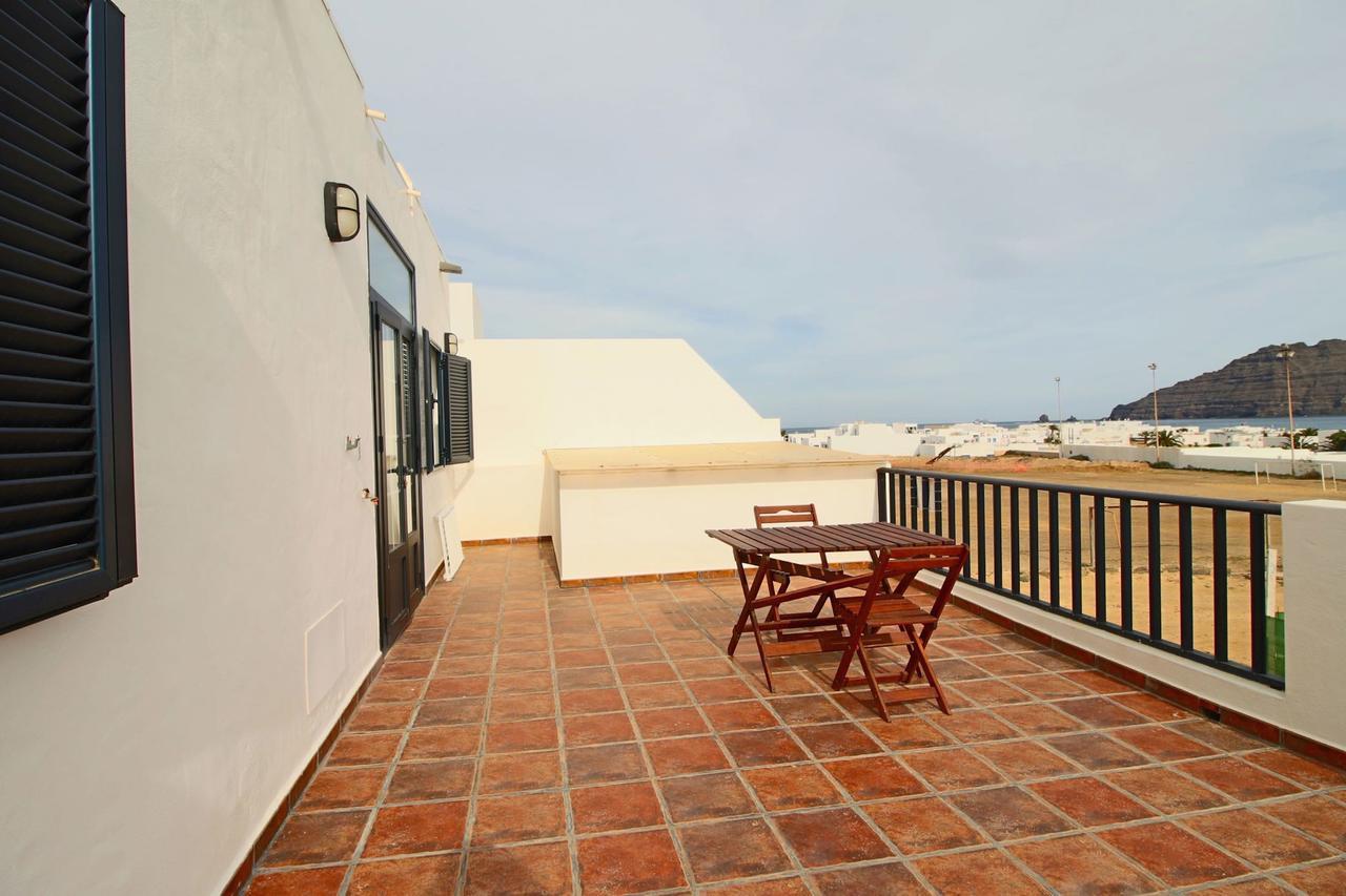 Apartment Lightbooking La Graciosa
